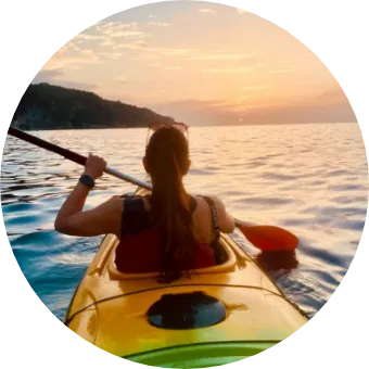 Explore the natural beauties of Sorrento Coastline
with our premium quality kayaks.